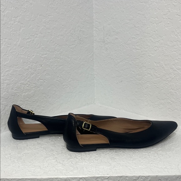 Old Navy Black Slingback Flats - Picture 3 of 6